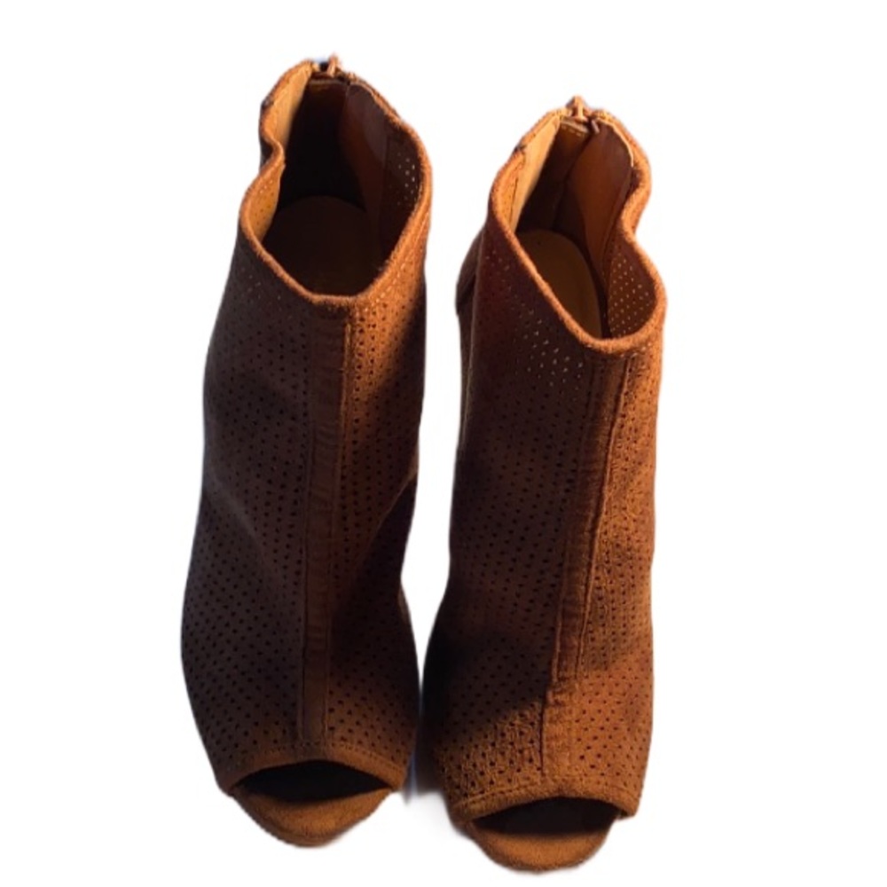 Mark & Maddux Peep Toe Booties